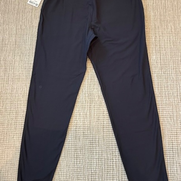 LULULEMON BNWT Mens ABC Warpstreme Jogger in Size M Tall - Picture 2 of 8